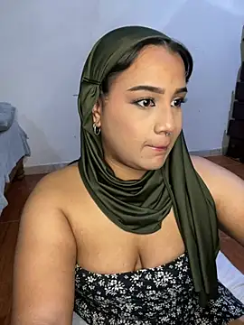 Snapshot of Maryam_yamal chatting on December 29, 10:36 pm Maryam yamal online show from December 29, 10:36 pm