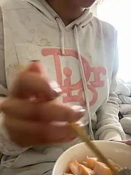 Snapshot of DulceMya6 chatting on October 10, 1:10 pm DulceMya6 online show from October 10, 1:10 pm