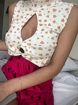 DulceMya6 online show from January 15, 4:00 pm