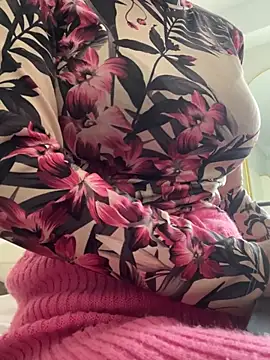 DulceMya6 online show from May 28, 12:57 pm