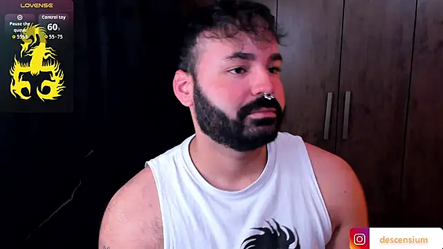 Snapshot of johnnyalx chatting on July 10, 7:49 pm johnnyalx online show from July 10, 7:49 pm