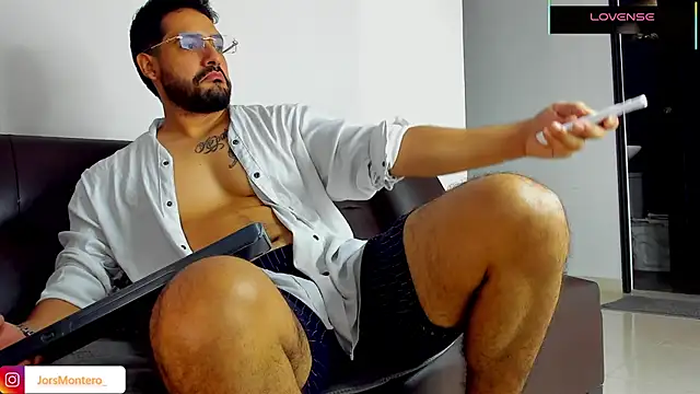 Snapshot of JorsMontero chatting on May 21, 1:29 pm JorsMontero online show from May 21, 1:29 pm
