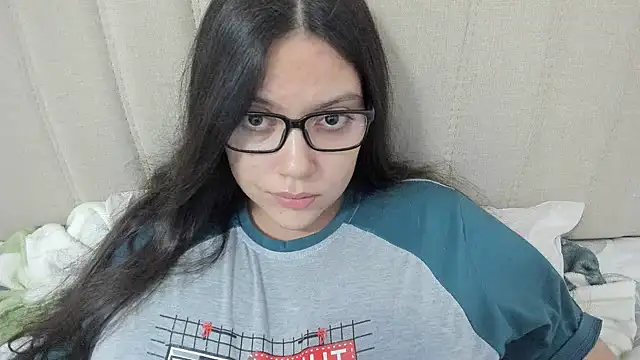 roniewester online show from March 14, 1:59 am