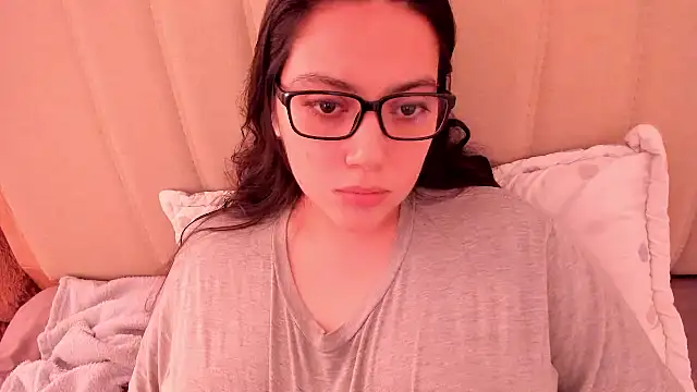 Snapshot of roniewester chatting on June 21, 9:50 pm roniewester online show from June 21, 9:50 pm