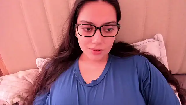 Snapshot of roniewester chatting on June 26, 6:23 pm roniewester online show from June 26, 6:23 pm