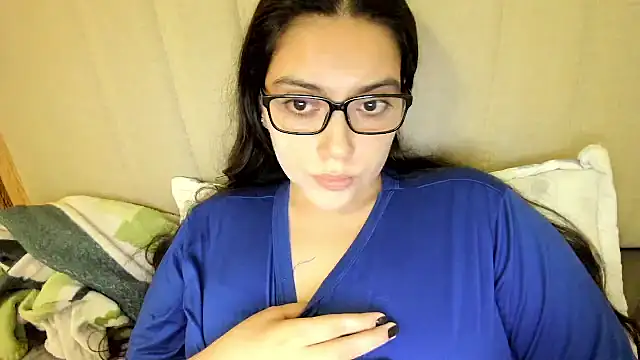 Snapshot of roniewester chatting on June 28, 11:00 pm roniewester online show from June 28, 11:00 pm