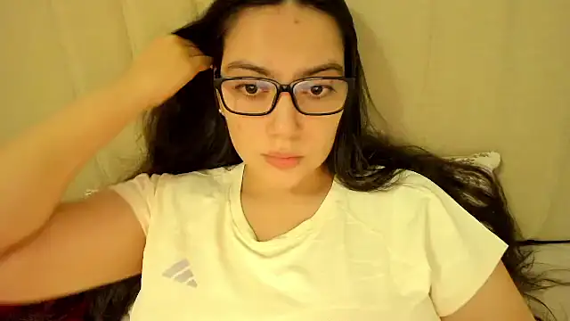 Snapshot of roniewester chatting on July 3, 10:27 pm roniewester online show from July 3, 10:27 pm