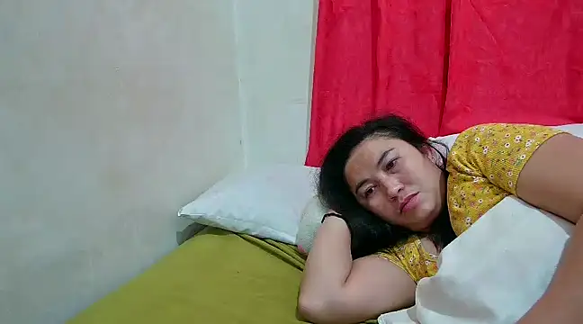 LalaiAsian online show from February 11, 6:44 pm