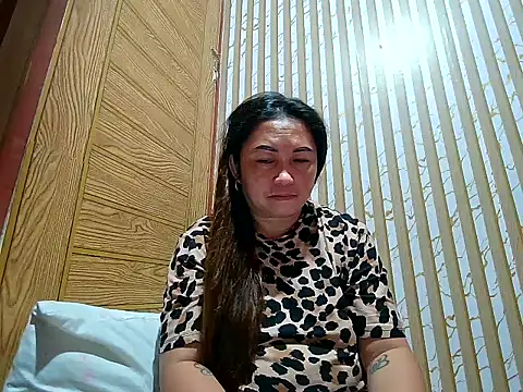 LalaiAsian online show from March 1, 7:38 pm