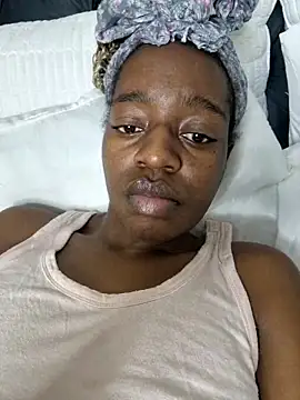 Sexynaughty Gal online show from February 26, 8:11 pm