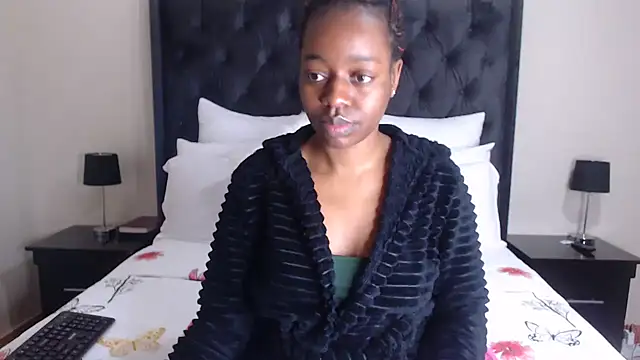 Snapshot of Sexynaughty_Gal chatting on April 14, 10:16 pm Sexynaughty Gal online show from April 14, 10:16 pm