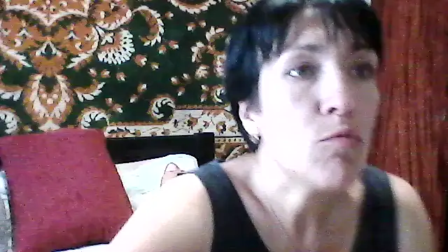 SunnyAmorre online show from June 14, 9:33 am