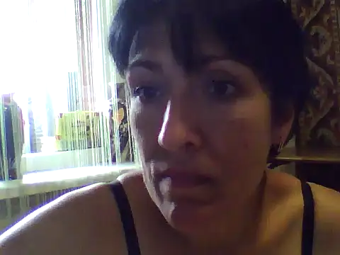 Snapshot of SunnyAmorre chatting on June 23, 8:34 am SunnyAmorre online show from June 23, 8:34 am