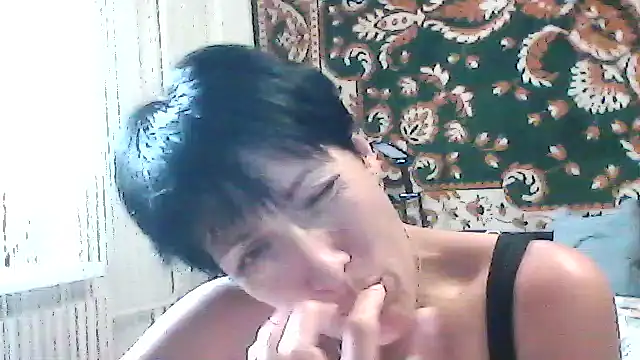 Snapshot of SunnyAmorre chatting on June 30, 11:11 am SunnyAmorre online show from June 30, 11:11 am