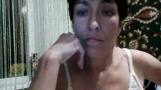 Snapshot of SunnyAmorre chatting on July 8, 8:35 pm SunnyAmorre online show from July 8, 8:35 pm