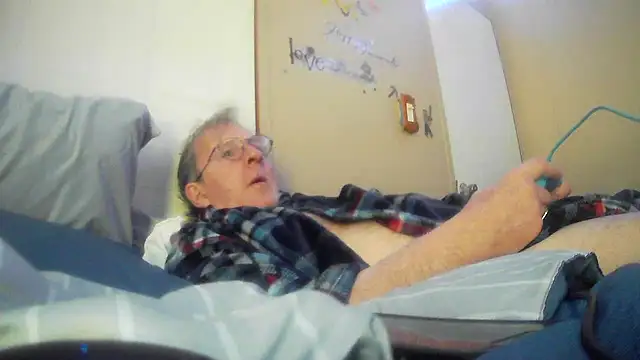 Snapshot of jck1m0t chatting on January 4, 8:05 pm jck1m0t online show from January 4, 8:05 pm