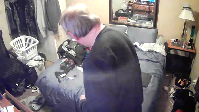 Snapshot of jck1m0t chatting on February 20, 12:30 am jck1m0t online show from February 20, 12:30 am