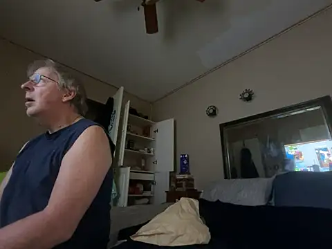 Snapshot of jck1m0t chatting on March 15, 8:21 pm jck1m0t online show from March 15, 8:21 pm