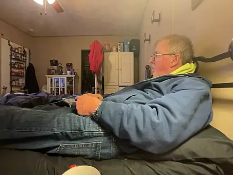 Snapshot of jck1m0t chatting on December 2, 1:00 am jck1m0t online show from December 2, 1:00 am