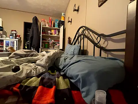 Snapshot of jck1m0t chatting on January 7, 1:30 am jck1m0t online show from January 7, 1:30 am