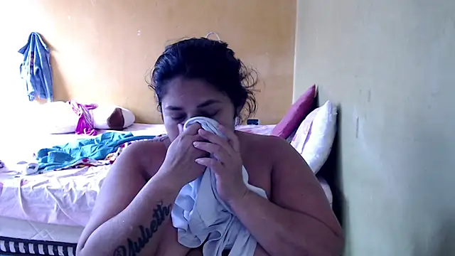 yulieth bbw online show from November 11, 7:25 pm