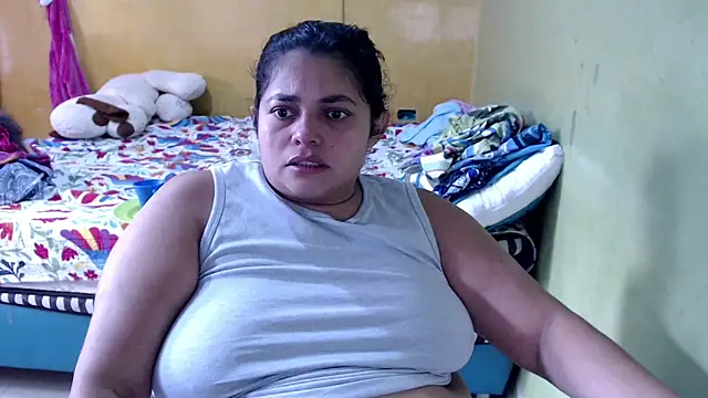 yulieth bbw online show from March 4, 12:00 pm