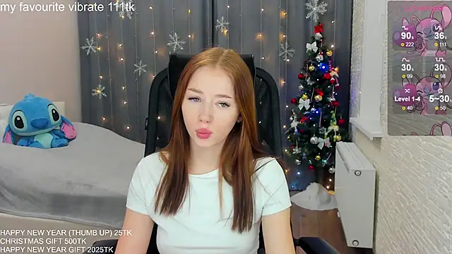 Snapshot of Hot_Mia_ chatting on December 29, 4:40 pm Hot Mia online show from December 29, 4:40 pm