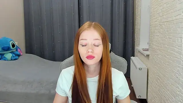 Snapshot of Hot_Mia_ chatting on February 19, 3:49 pm Hot Mia online show from February 19, 3:49 pm