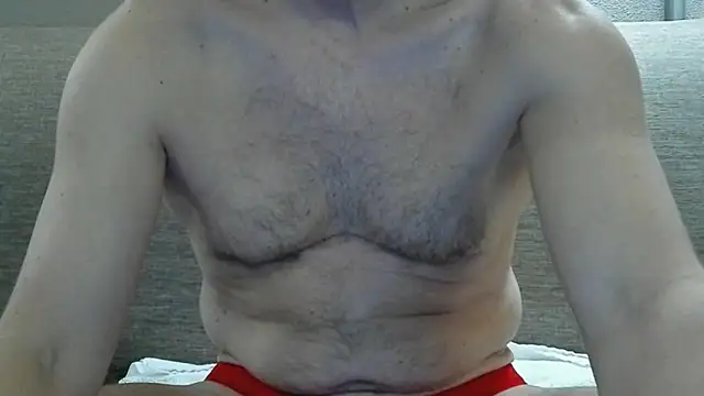 Snapshot of slickshavedballs chatting on March 10, 12:18 am slickshavedballs online show from March 10, 12:18 am