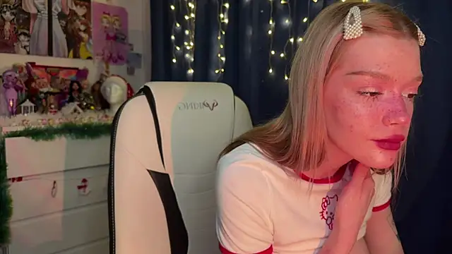 boobsybootie online show from January 1, 8:37 pm