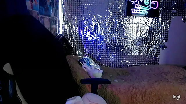 Snapshot of JINX_26 chatting on November 23, 2:55 am JINX 26 online show from November 23, 2:55 am