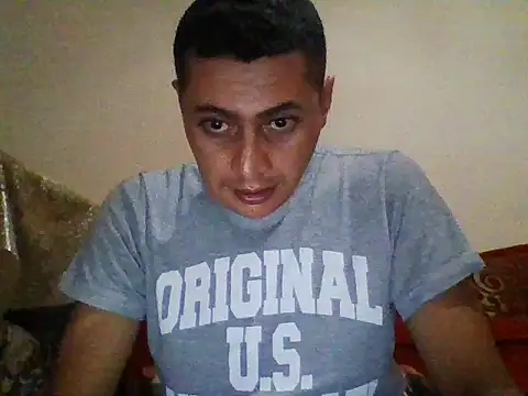 Snapshot of Iml22m chatting on October 20, 9:37 pm Iml22m online show from October 20, 9:37 pm