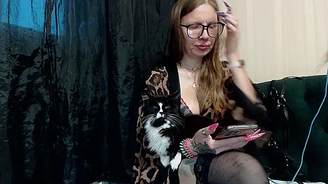 Snapshot of alexandra_zaryanova chatting on November 7, 1:00 pm alexandra zaryanova online show from November 7, 1:00 pm