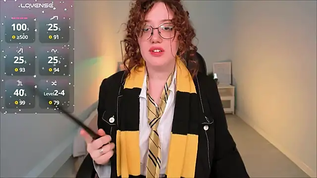 Snapshot of Charmy_Gracy chatting on December 7, 2:02 pm Charmy Gracy online show from December 7, 2:02 pm