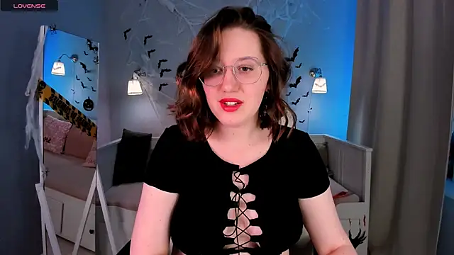 Snapshot of Charmy_Gracy chatting on October 30, 11:22 am Charmy Gracy online show from October 30, 11:22 am