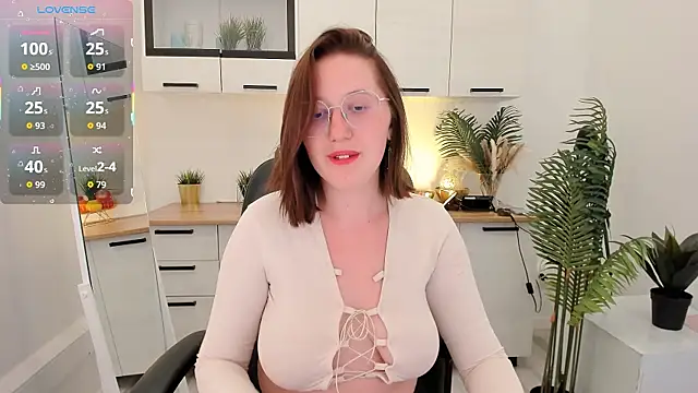 Charmy Gracy online show from April 29, 6:14 pm