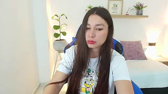 bella 99  online show from May 2, 11:04 am