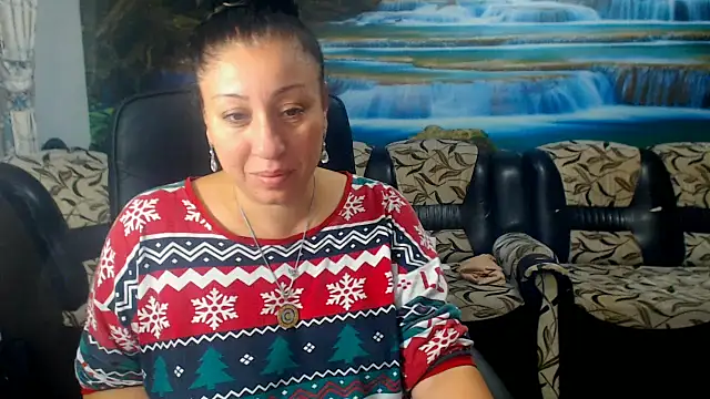 MoistMady online show from October 1, 3:23 am