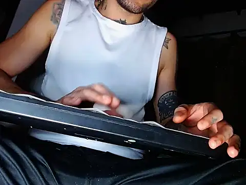 Snapshot of Christian_Stiven1 chatting on February 5, 7:07 am Christian Stiven1 online show from February 5, 7:07 am