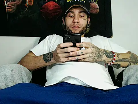 Snapshot of Christian_Stiven1 chatting on March 11, 8:31 pm Christian Stiven1 online show from March 11, 8:31 pm