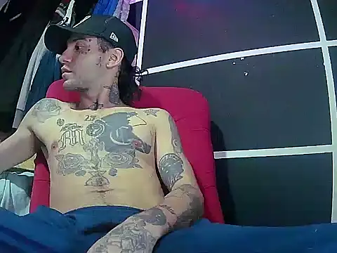 Snapshot of Christian_Stiven1 chatting on September 23, 6:38 am Christian Stiven1 online show from September 23, 6:38 am