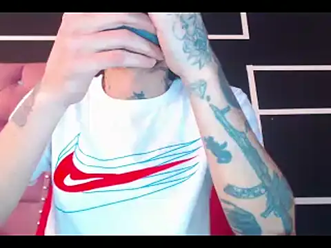 Snapshot of Christian_Stiven1 chatting on November 2, 3:14 pm Christian Stiven1 online show from November 2, 3:14 pm