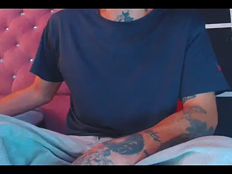 Snapshot of Christian_Stiven1 chatting on November 5, 1:00 pm Christian Stiven1 online show from November 5, 1:00 pm