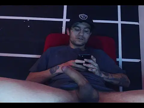 Snapshot of Christian_Stiven1 chatting on November 12, 11:32 am Christian Stiven1 online show from November 12, 11:32 am