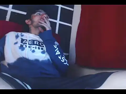 Snapshot of Christian_Stiven1 chatting on November 16, 12:44 pm Christian Stiven1 online show from November 16, 12:44 pm