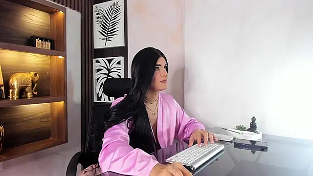 Scarleett 22 online show from July 7, 8:02 pm
