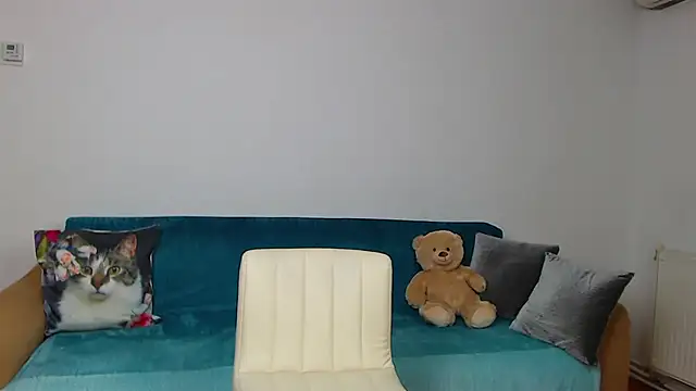 SaraDaisy online show from January 22, 9:10 pm