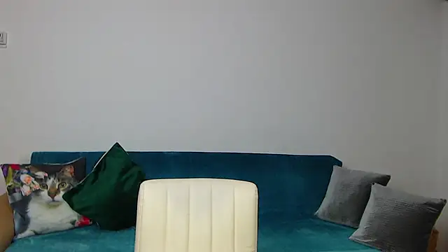 SaraDaisy online show from February 26, 9:05 pm