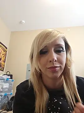 AmethystFoxx online show from June 24, 5:34 pm