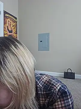 AmethystFoxx online show from July 1, 5:45 pm